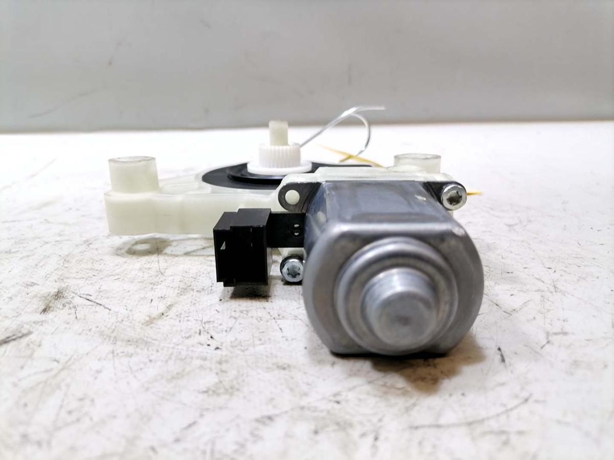 VW Passat B9 original Fensterhebermotor hinten links Bj.2024